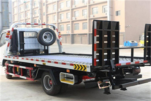 岫岩24小时道路救援电话