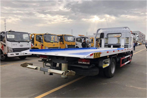 岫岩汽车救援补胎